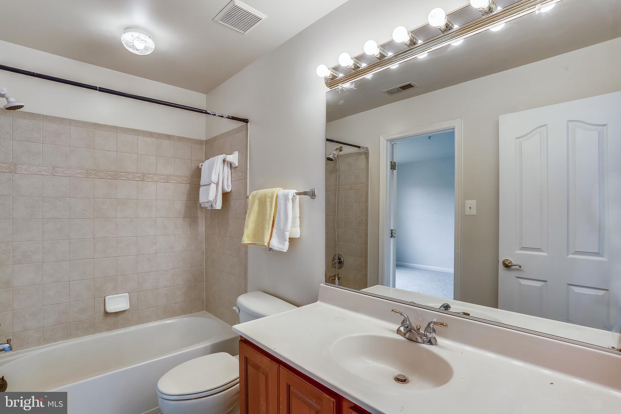 22401 Goshen School Road Laytonsville, MD 20882 - Photo 51 of 122 Bath