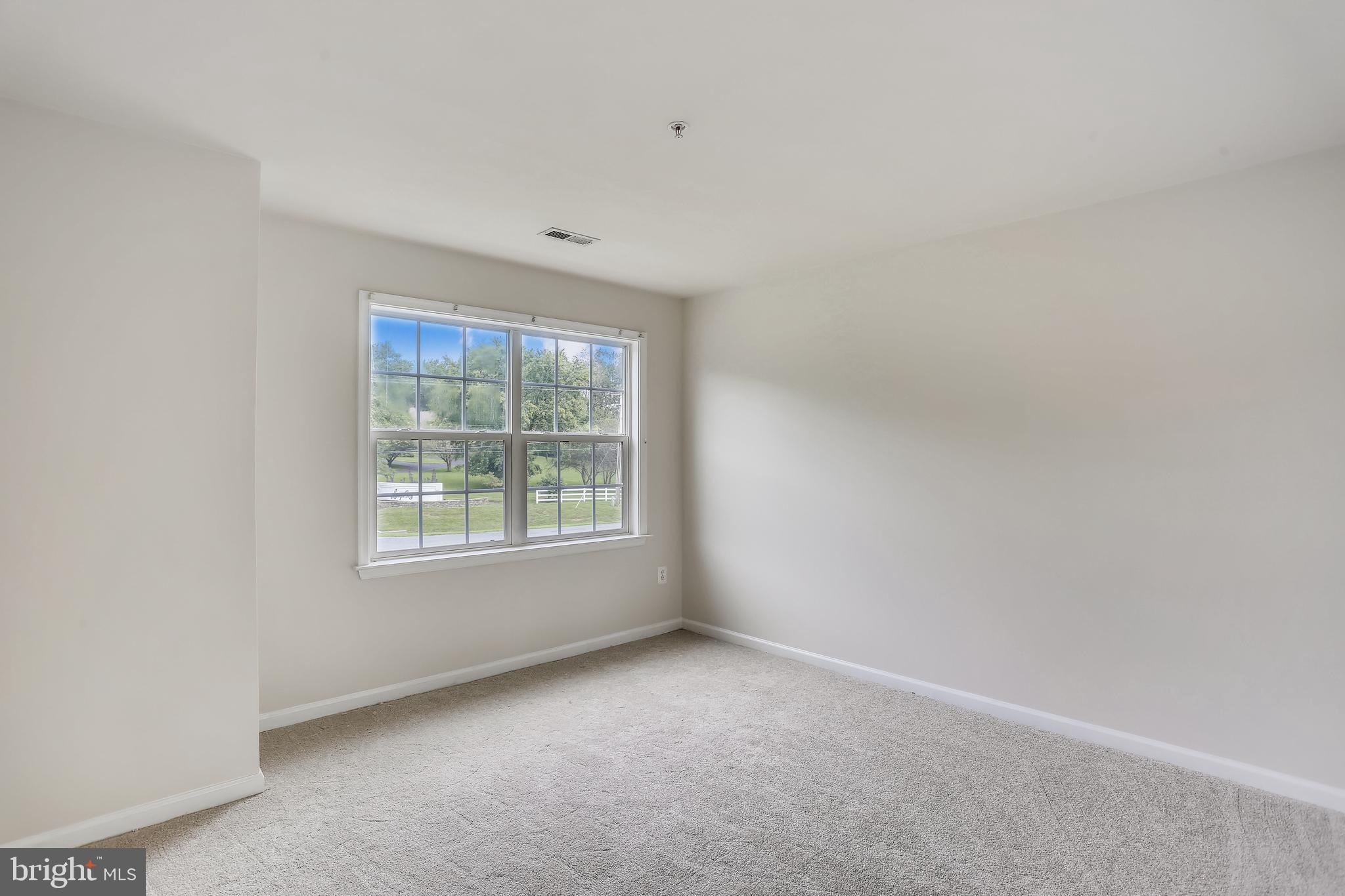 22401 Goshen School Road Laytonsville, MD 20882 - Photo 67 of 122 Sitting Area