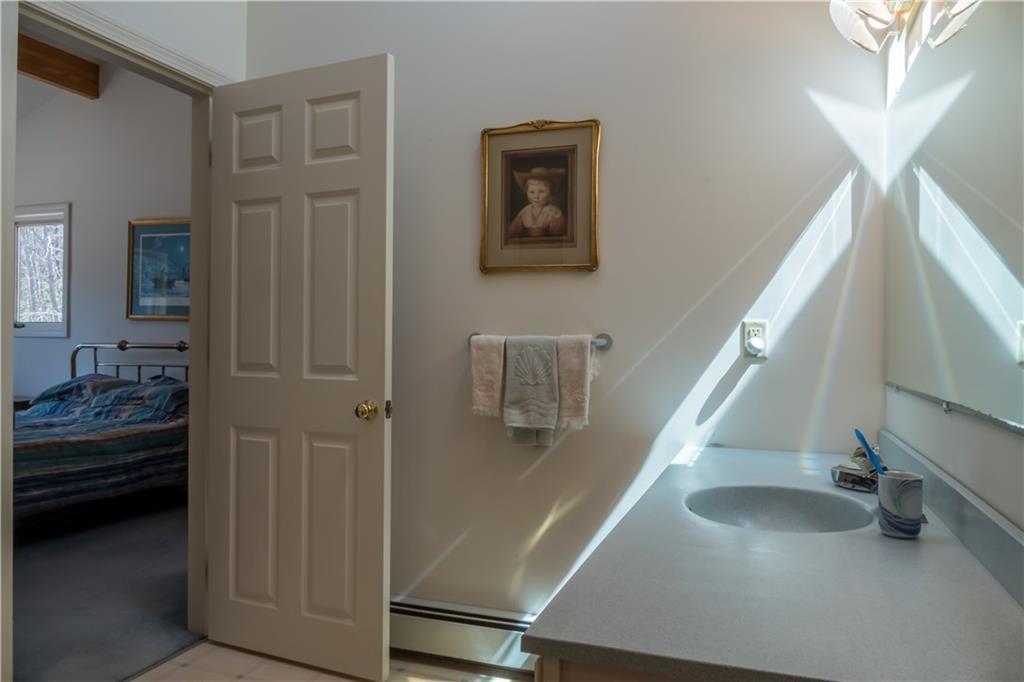 240 Parsons Point Road Edgecomb, ME 04556 - Photo 18 of 29 Photo