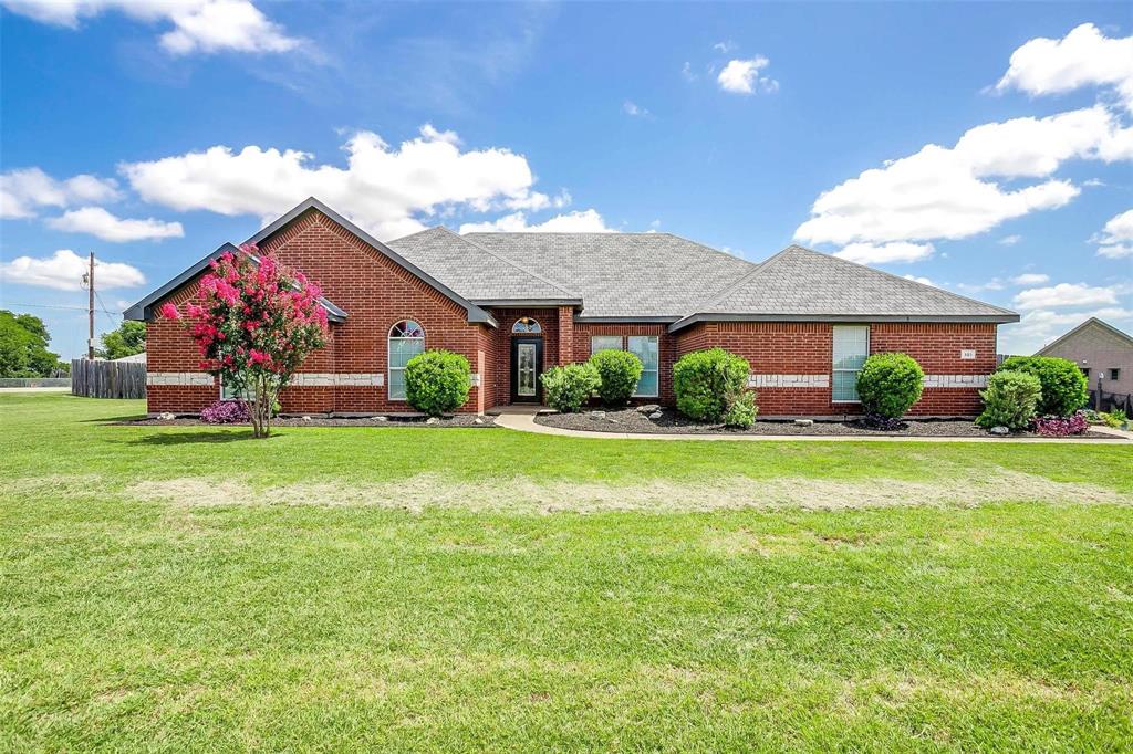 101 Springfield Lane Red Oak, TX 75165 - Photo 1 of 38 a front view of house with garden