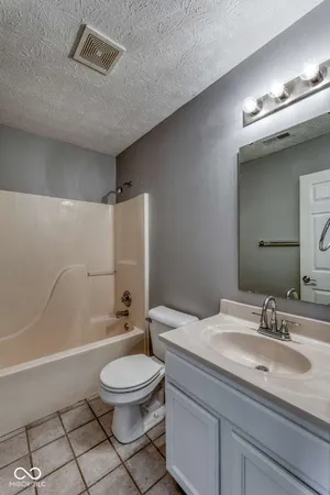 $1,995 | 8520 Lincoln Court, Fishers, IN 46038