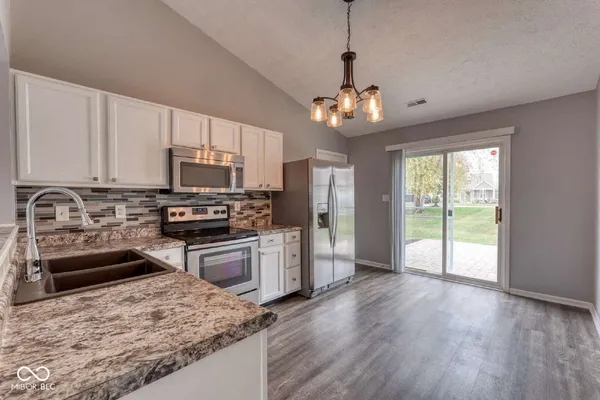 $1,995 | 8520 Lincoln Court, Fishers, IN 46038