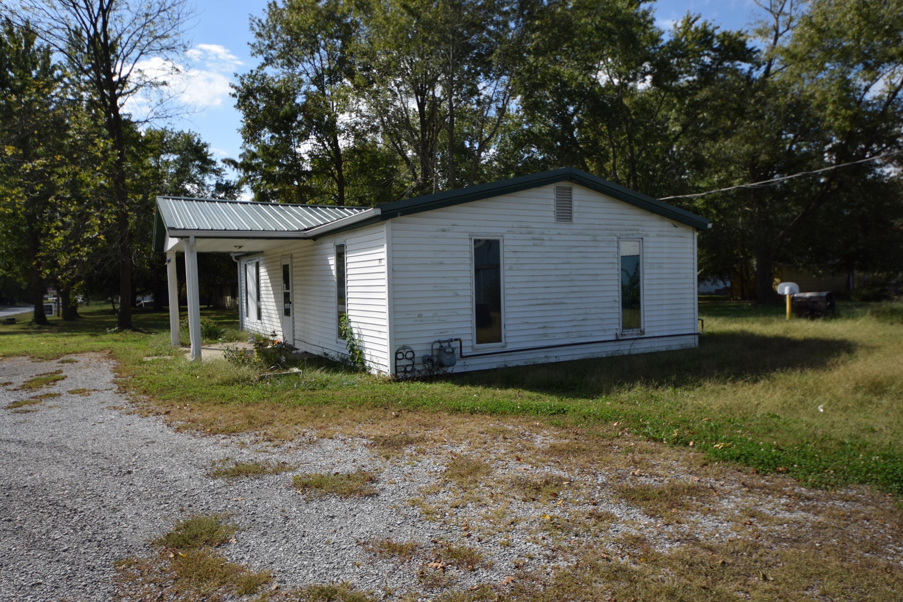 312 North Main Street Royalton, IL 62983 - Photo 2 of 16