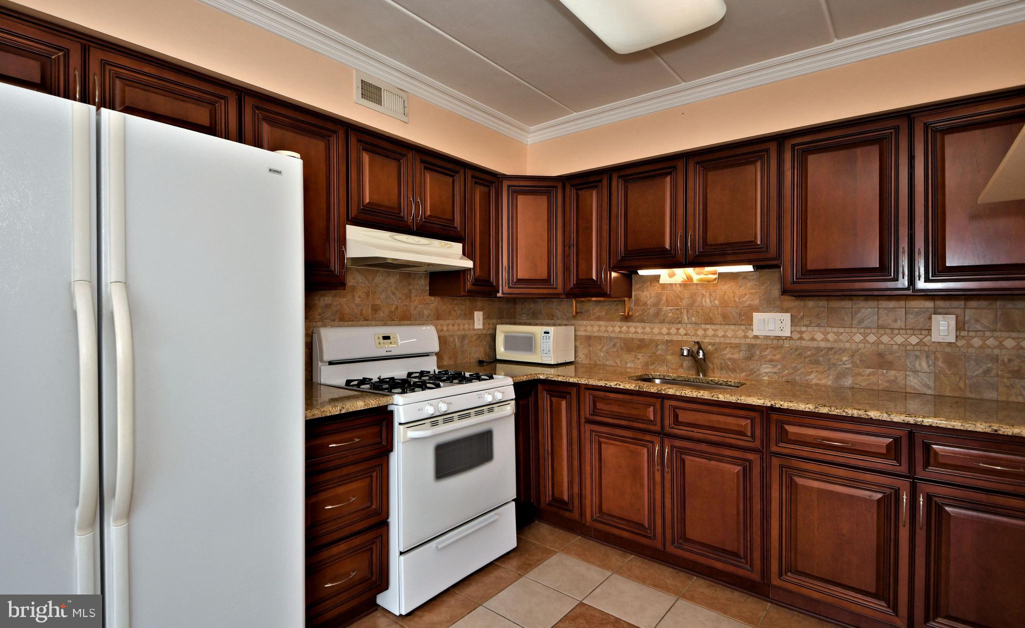 8920 Krewstown Road, Unit 219 Philadelphia, PA 19115 - Photo 23 of 43 Gallery Image 23
