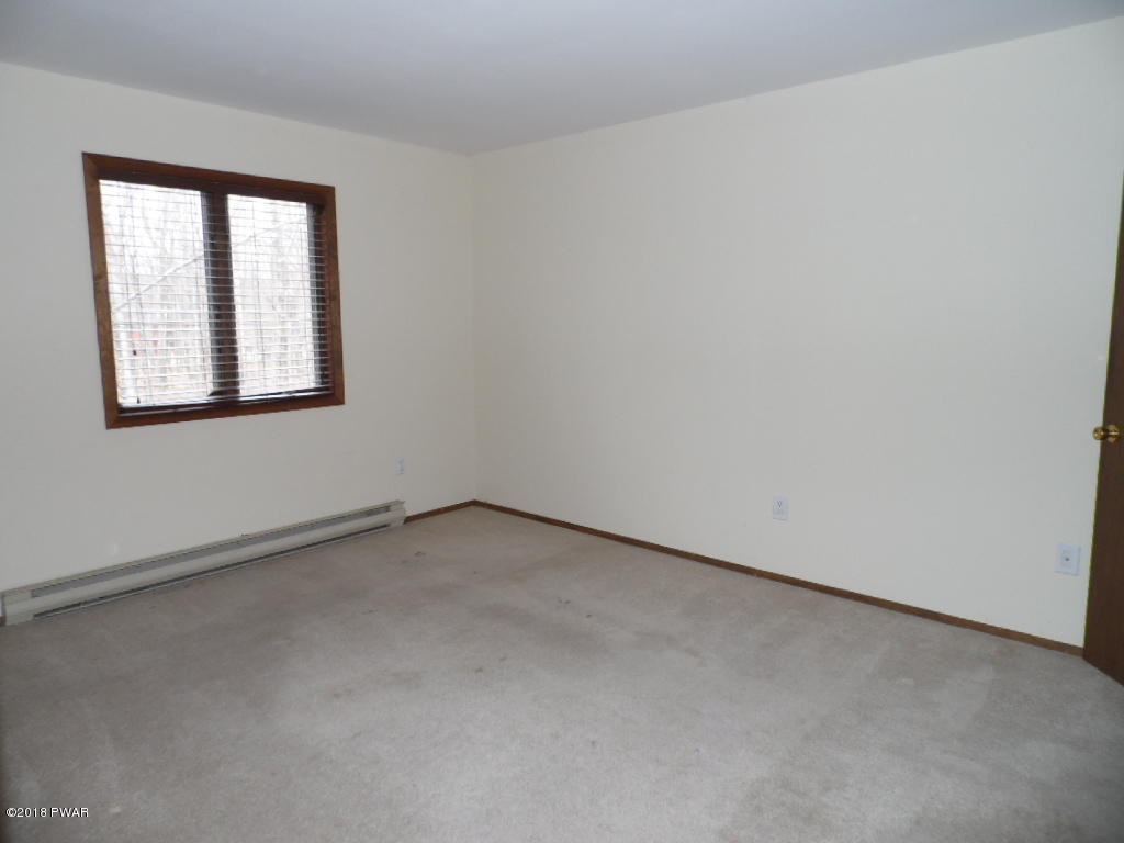 144 Cabin Road Milford, PA 18337 - Photo 9 of 27