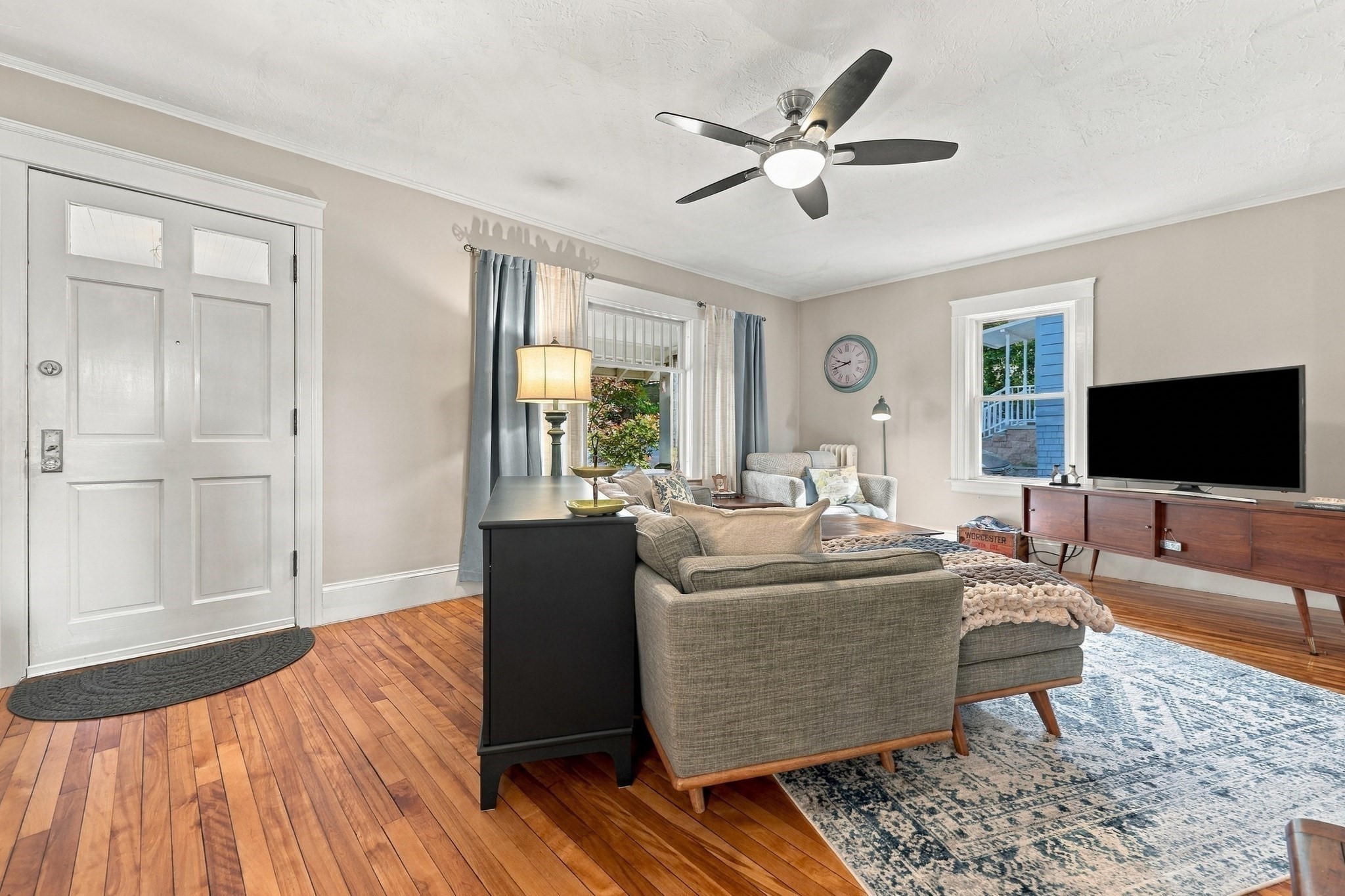 2 Winnipeg Street Worcester, MA 01607 - Photo 9 of 38 Gallery Image 9