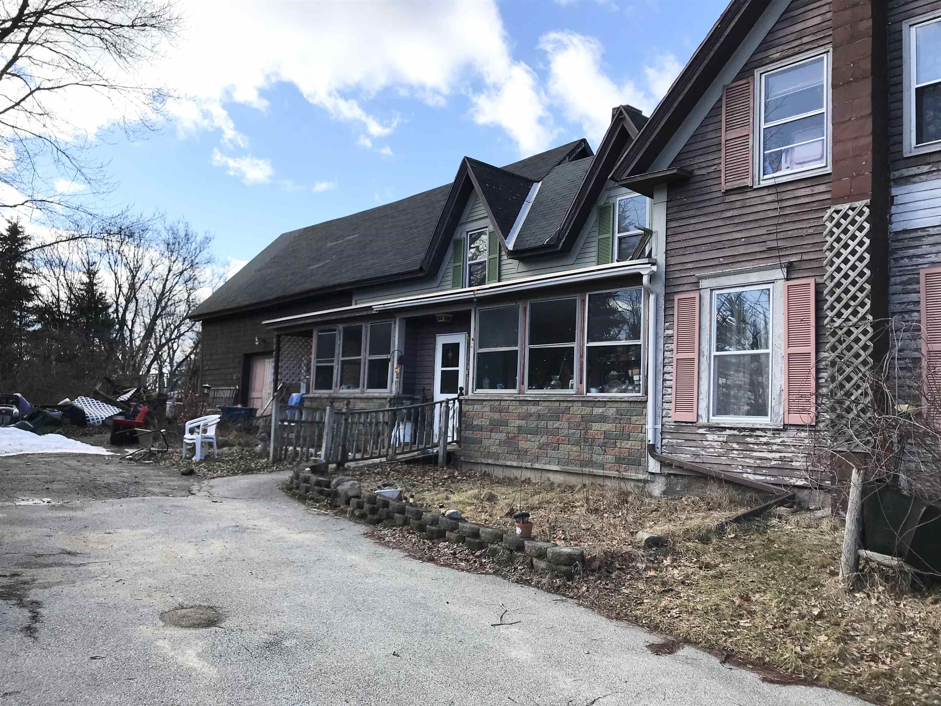 521 Bodwell Road Manchester, NH 03109 - Photo 4 of 31