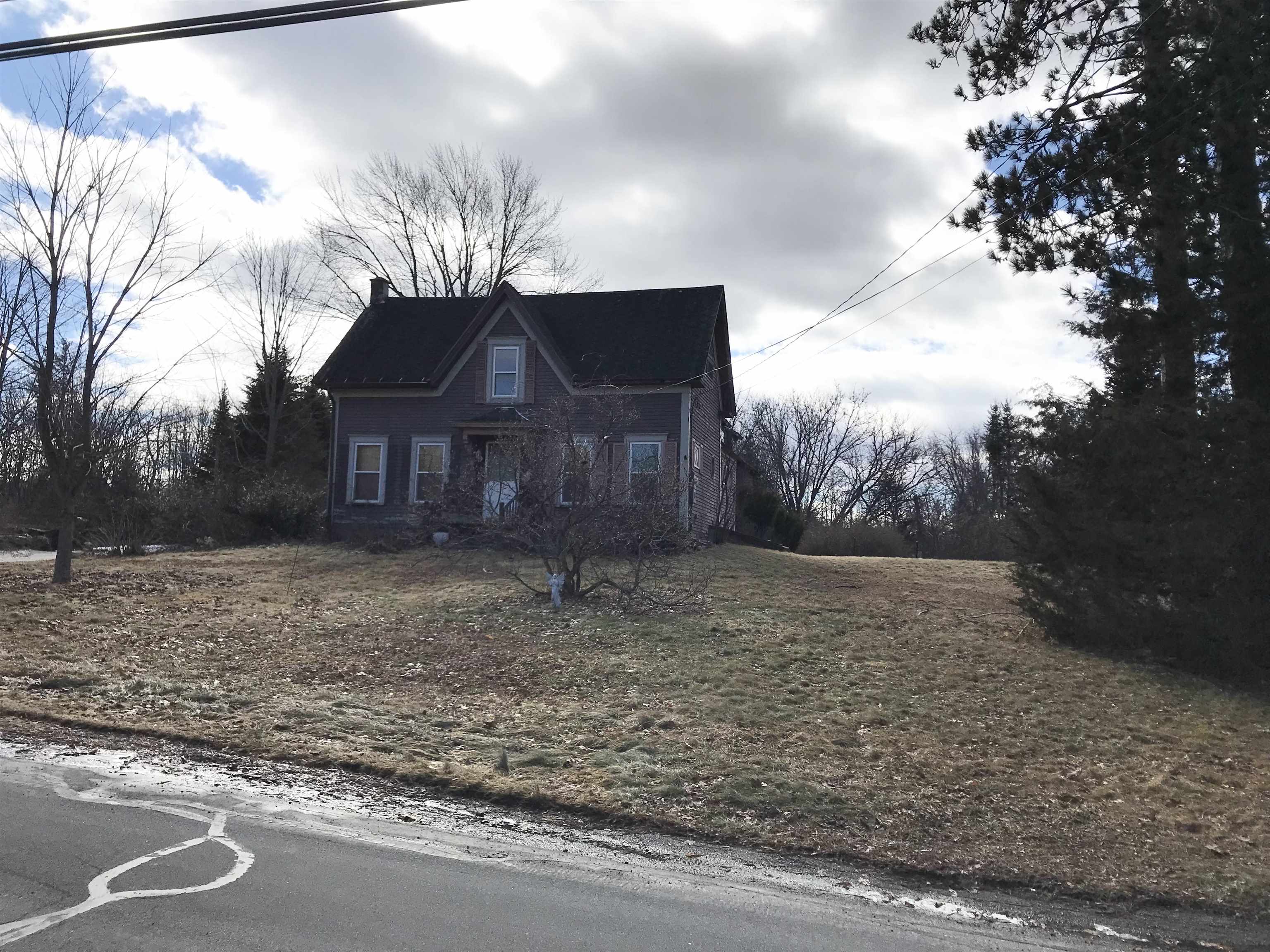 521 Bodwell Road Manchester, NH 03109 - Photo 5 of 31
