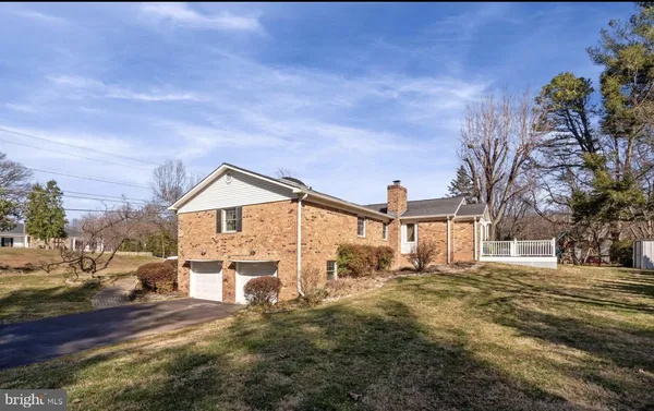 $4,700 | 11611 Vale Road, Oakton, VA 22124