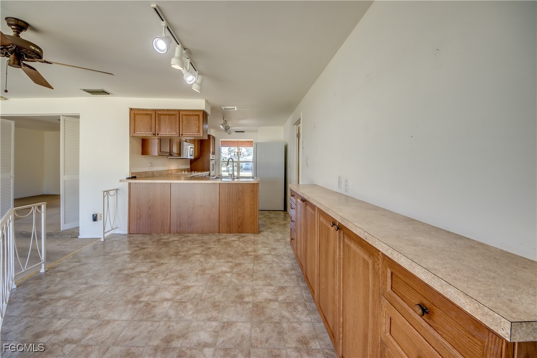 3728 Deleon Street Fort Myers, FL 33901 - Photo 19 of 50 a view of a kitchen with kitchen