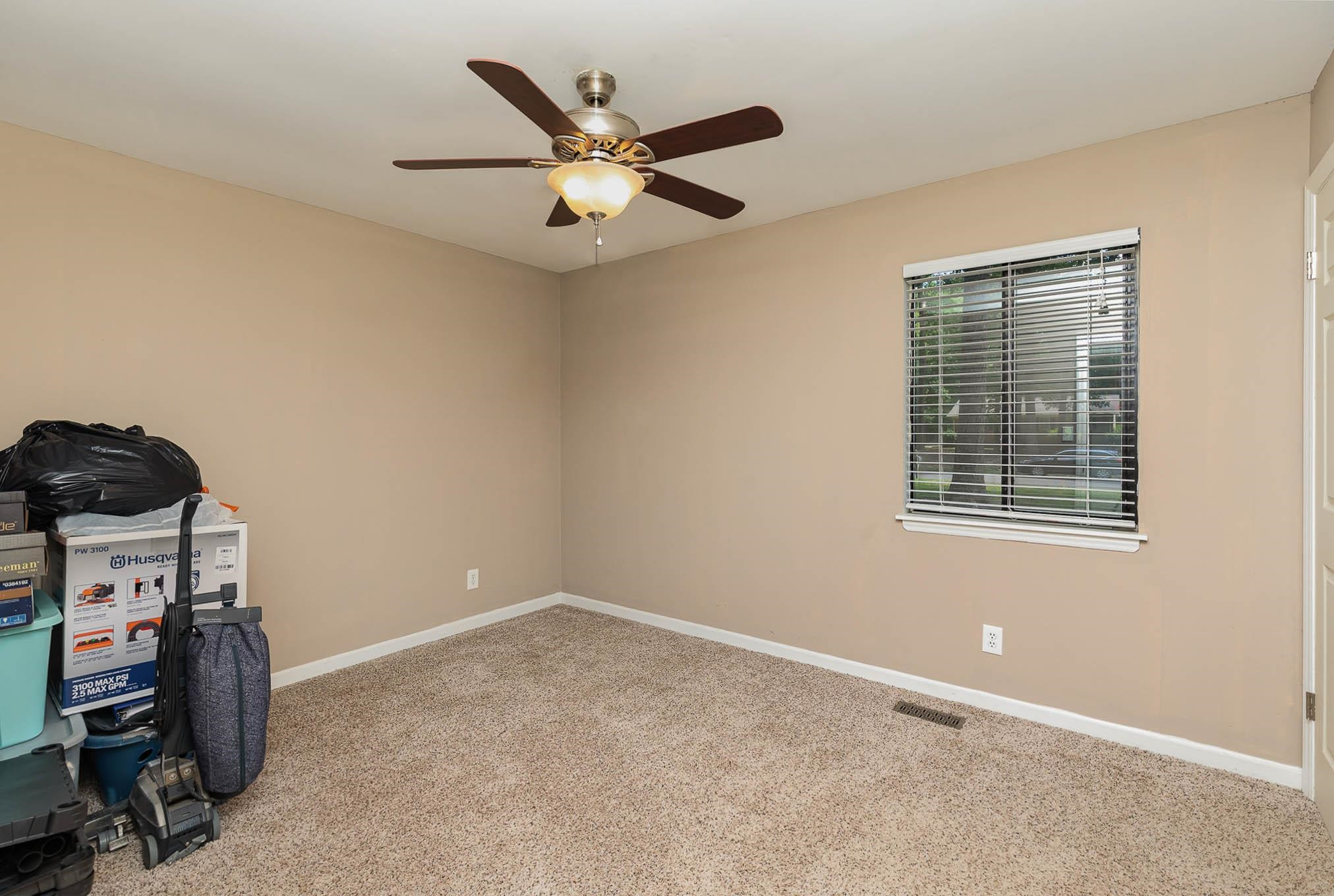 5609 Roslyn Road Durham, NC 27712 - Photo 20 of 31 Photo 20