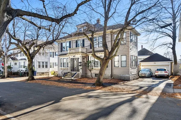 $549,900 | 10 Saltonstall Parkway, Unit 2, Salem, MA 01970