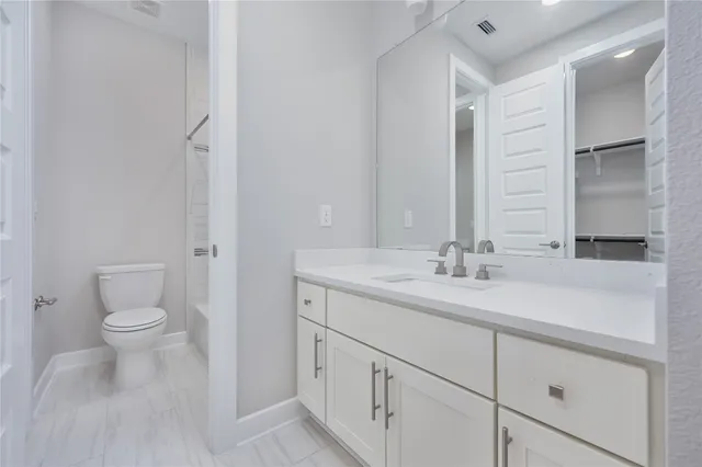 $6,500 | 19412 Summit Glory Trail, Unit 49, Spicewood, TX 78669