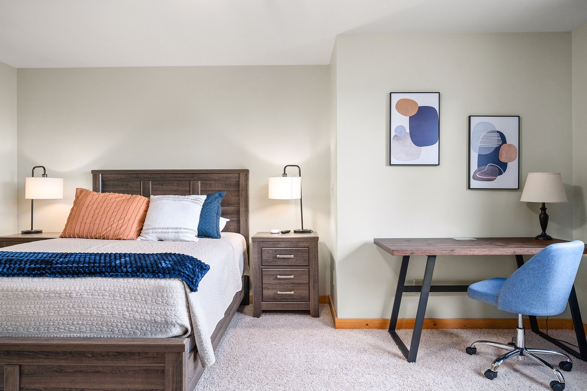 4415 Coconut Ridge Road Smithville, TN 37166 - Photo 35 of 52 a bedroom with a bed a desk and chair