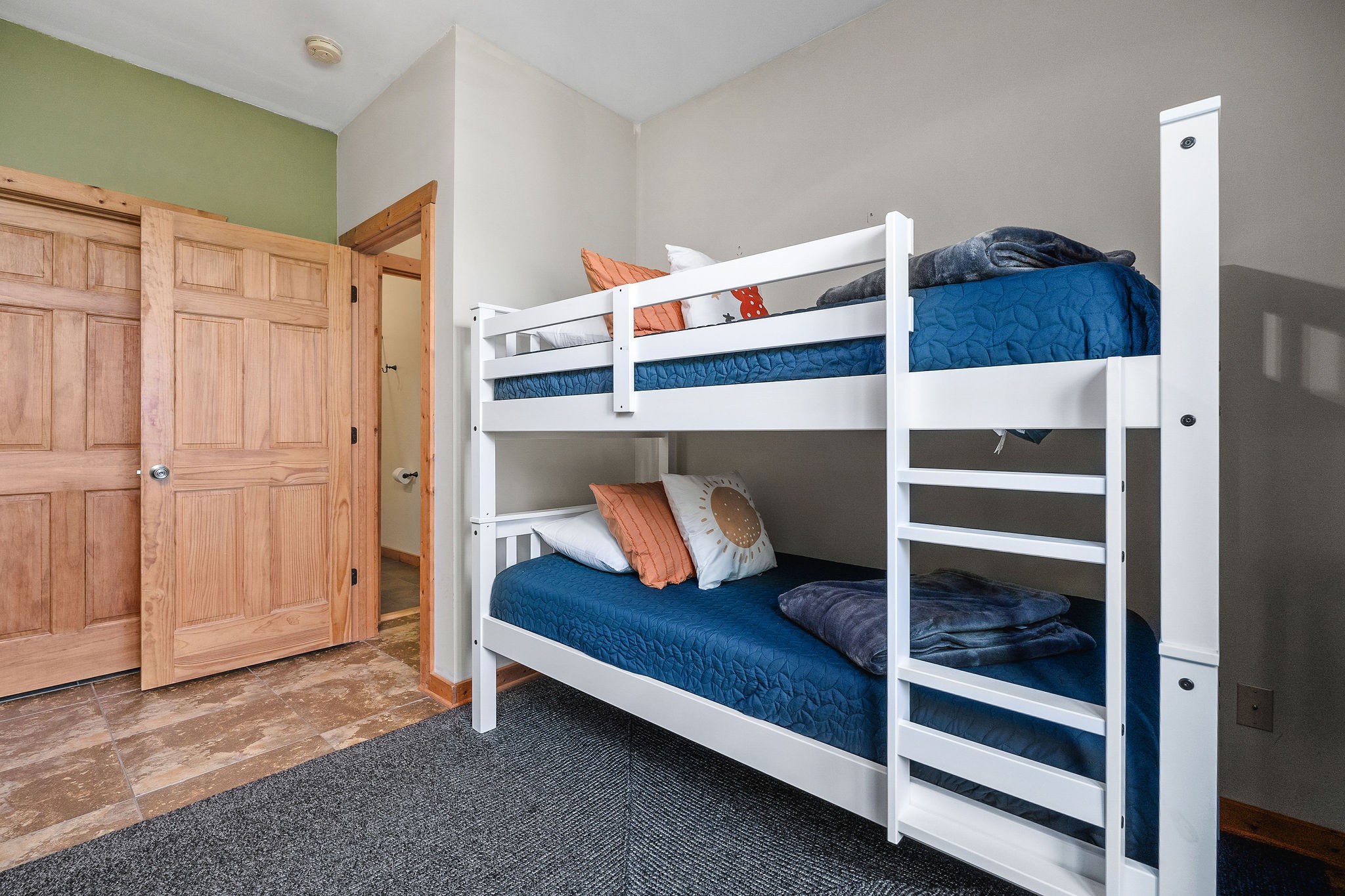 4415 Coconut Ridge Road Smithville, TN 37166 - Photo 44 of 52 a living room with a bed and cabinet