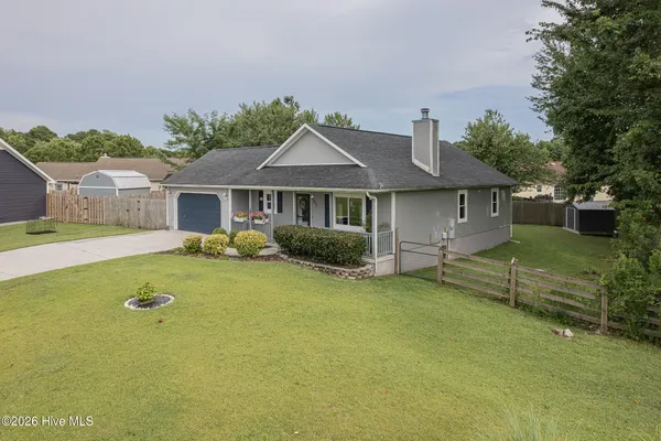 $260,000 | 303 Mertz Court, Hubert, NC 28539