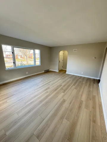 $346,000 | 1616 Glenwood Avenue, Joliet, IL 60435