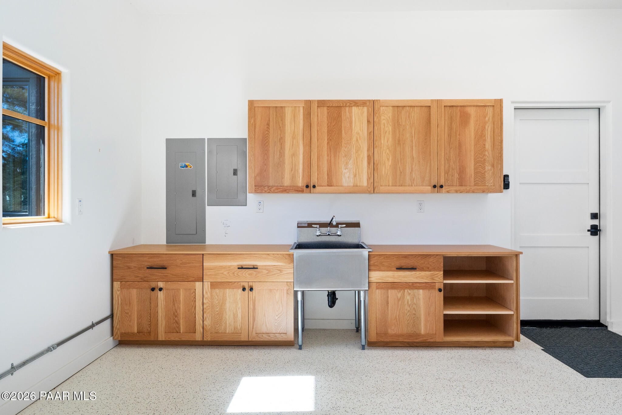 1090 High Valley Ranch Road Prescott, AZ 86303 - Photo 60 of 65 garage3