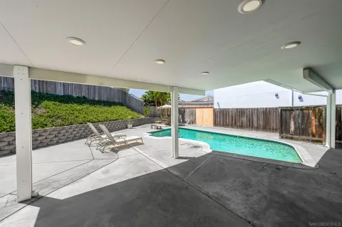 $1,160,000 | 10421 Calico Circle, San Diego, CA 92126