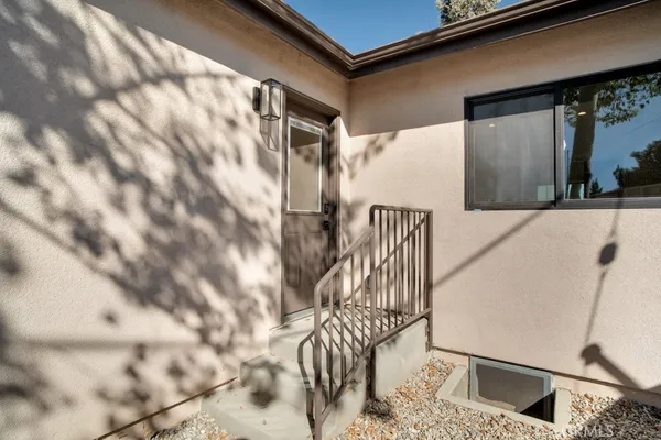 $8,500 | 7635-7633 Fallbrook Avenue, West Hills, CA 91304