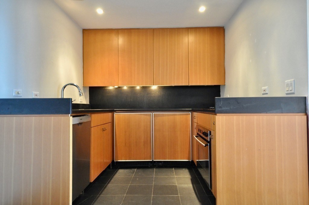 160 Commonwealth Avenue, Unit 513 Boston, MA 02116 - Photo 22 of 30