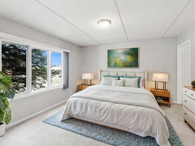 $339,900 | 8650 North Shermer Road, Unit 102, Niles, IL 60714