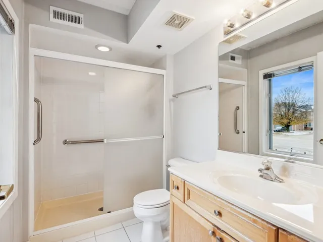 $339,900 | 8650 North Shermer Road, Unit 102, Niles, IL 60714