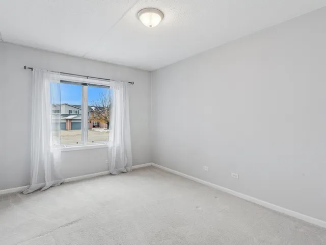 $339,900 | 8650 North Shermer Road, Unit 102, Niles, IL 60714