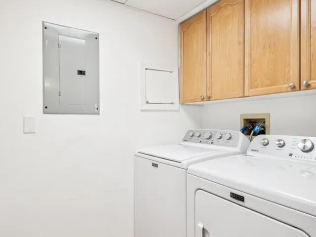 $339,900 | 8650 North Shermer Road, Unit 102, Niles, IL 60714