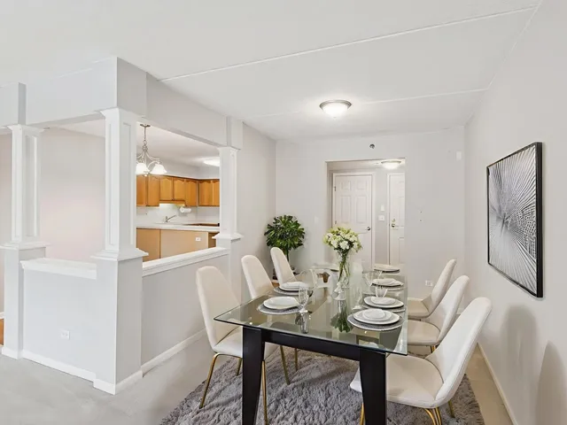 $339,900 | 8650 North Shermer Road, Unit 102, Niles, IL 60714