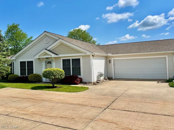 $279,900 | 4546 Grand Teton Drive, Medina, OH 44256