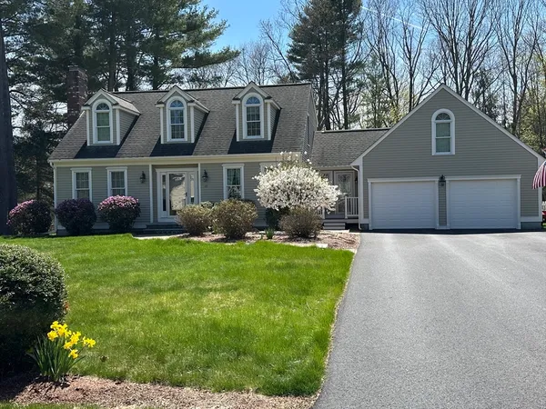 $925,000 | 10 Sawyer Road, Northborough, MA 01532