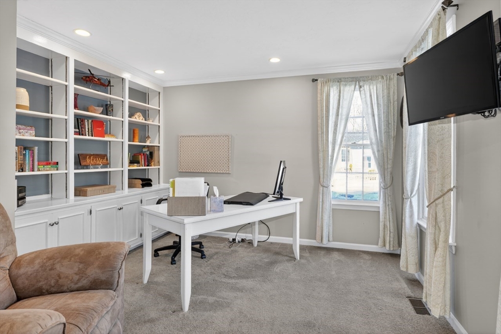 10 Sawyer Road Northborough, MA 01532 - Photo 15 of 42