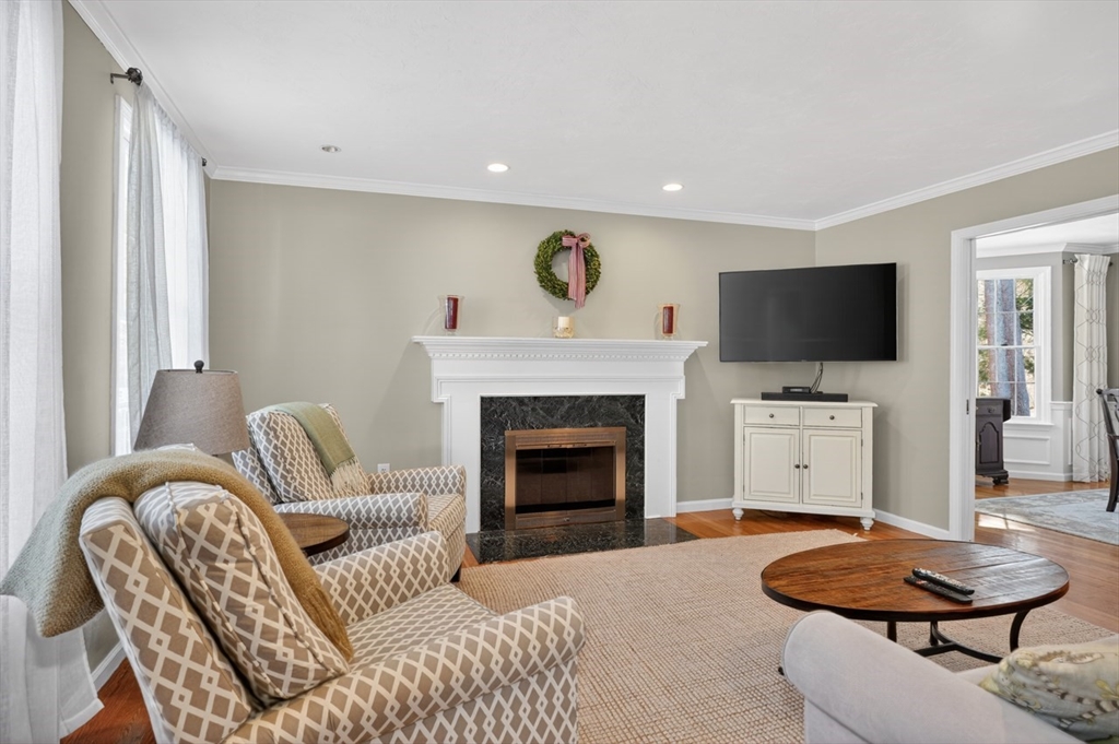 10 Sawyer Road Northborough, MA 01532 - Photo 4 of 42