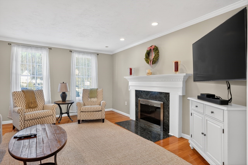 10 Sawyer Road Northborough, MA 01532 - Photo 5 of 42