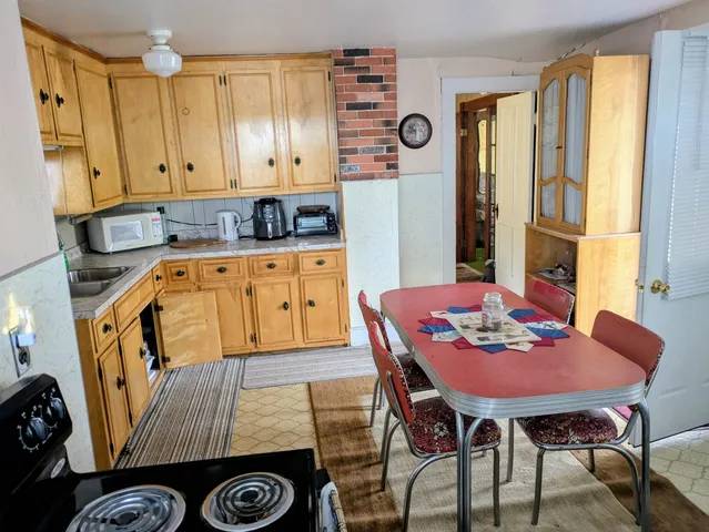 $229,000 | 11 Bohan Street, Stewartstown, NH 03576