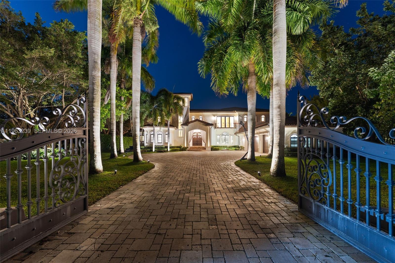 11111 Killian Park Road Pinecrest, FL 33156 - Photo 3 of 64