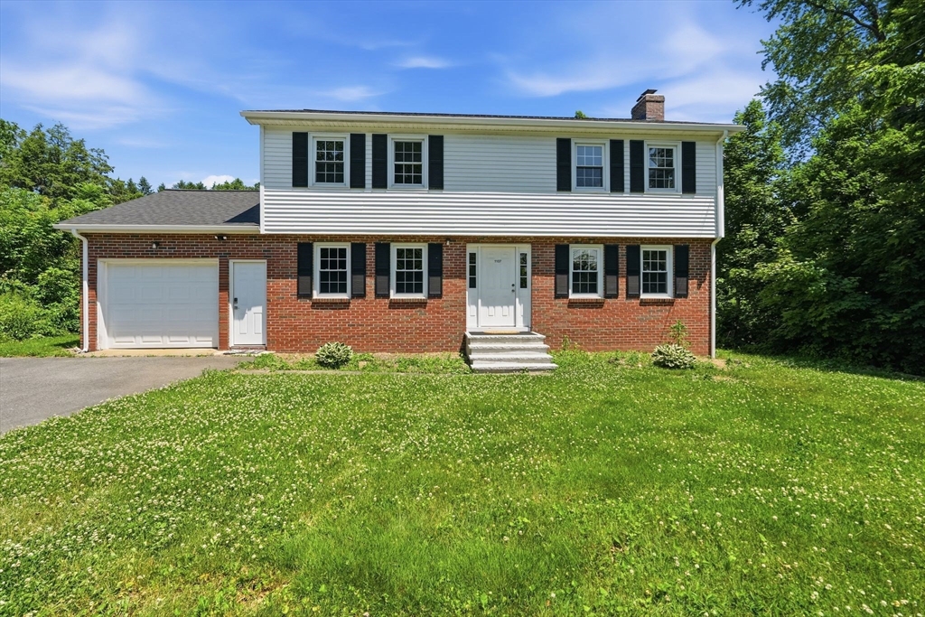 1107 North Pleasant Street Amherst, MA 01002 - Photo 1 of 42
