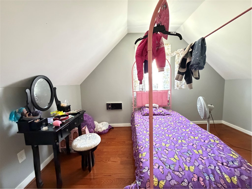 39 Edmonds Street Rochester, NY 14607 - Photo 22 of 25 Upstairs Unit
