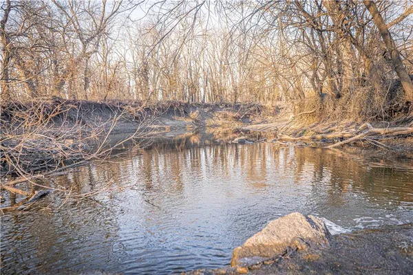 $450,000 | 6260 183rd Road, Chanute, KS 66720