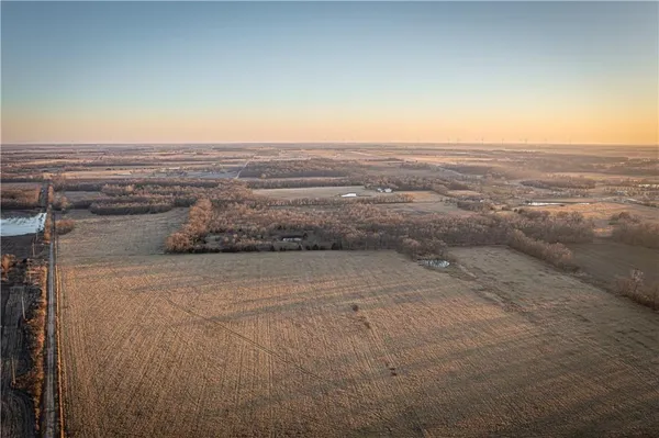 $865,000 | 6260 183rd Road, Chanute, KS 66720