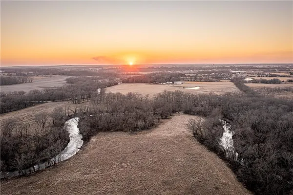 $865,000 | 6260 183rd Road, Chanute, KS 66720