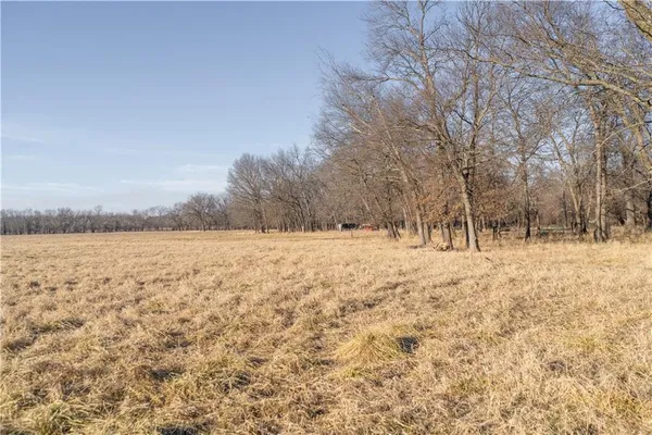 $865,000 | 6260 183rd Road, Chanute, KS 66720