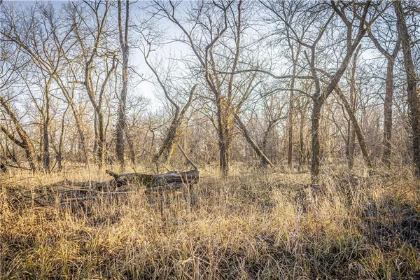 $865,000 | 6260 183rd Road, Chanute, KS 66720