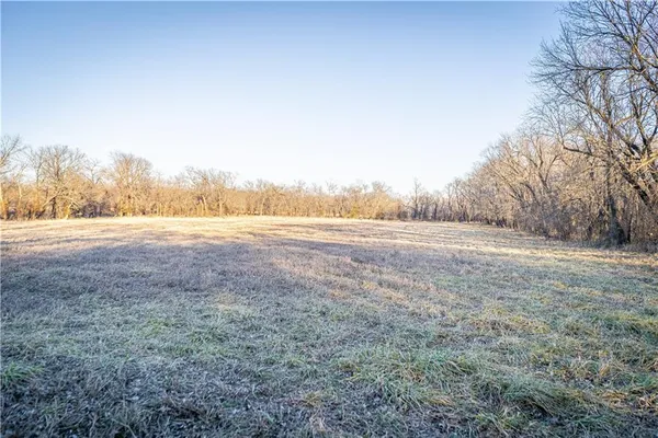$865,000 | 6260 183rd Road, Chanute, KS 66720