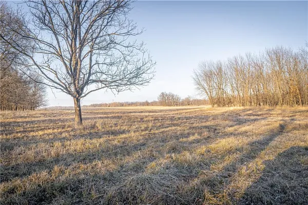 $865,000 | 6260 183rd Road, Chanute, KS 66720