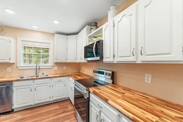 $249,900 | 12440 Forest Glen Road, Fountain, FL 32438