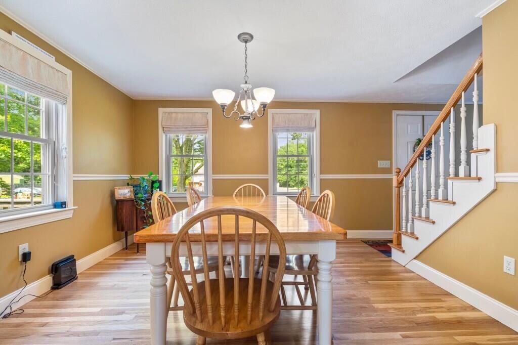 22 West Loop Road Biddeford, ME 04005 - Photo 9 of 52 Dinign room