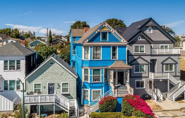 $770,000 | 330 Capitol Street, Vallejo, CA 94590
