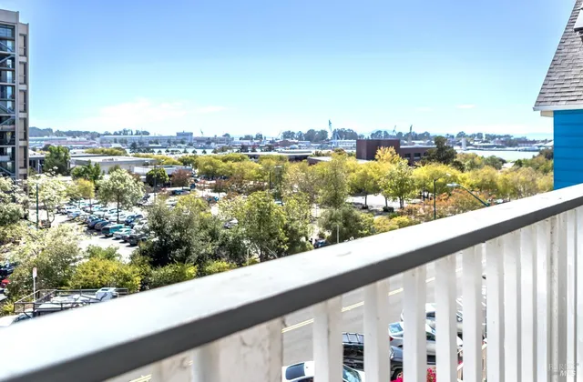 $770,000 | 330 Capitol Street, Vallejo, CA 94590